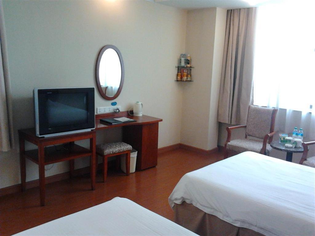 Greentree Inn Jiujiang Railway Station Business Hotel Δωμάτιο φωτογραφία