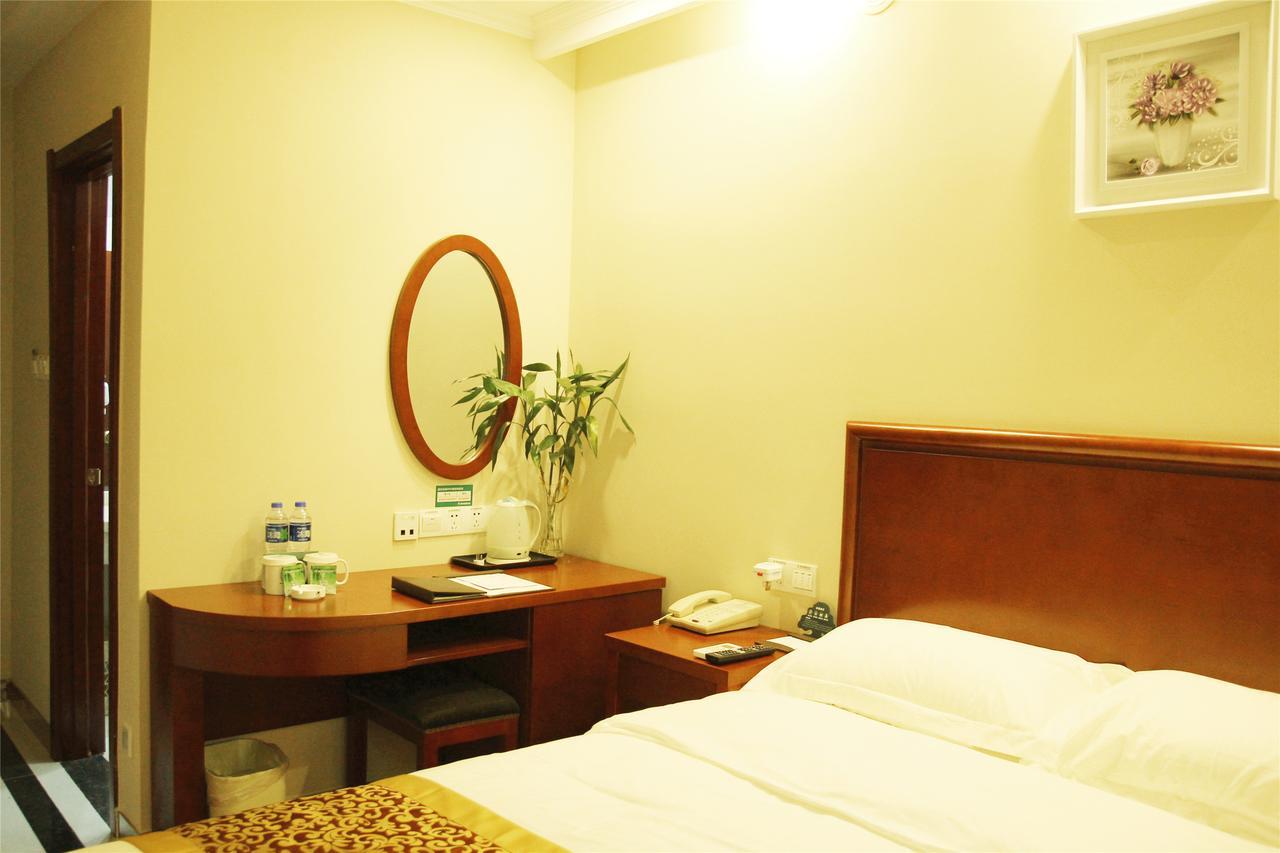Greentree Inn Jiujiang Railway Station Business Hotel Εξωτερικό φωτογραφία